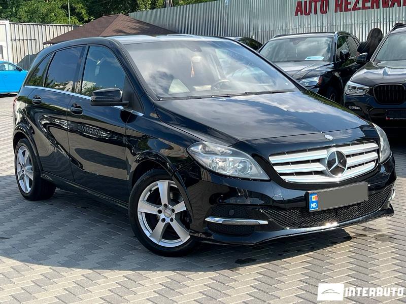 Mercedes B 200