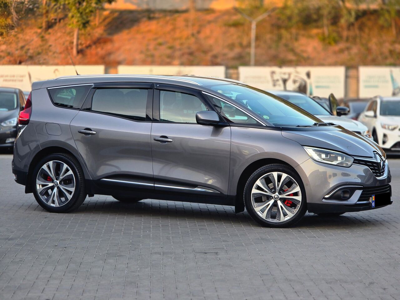 Renault Grand Scenic Renault Grand Scenic