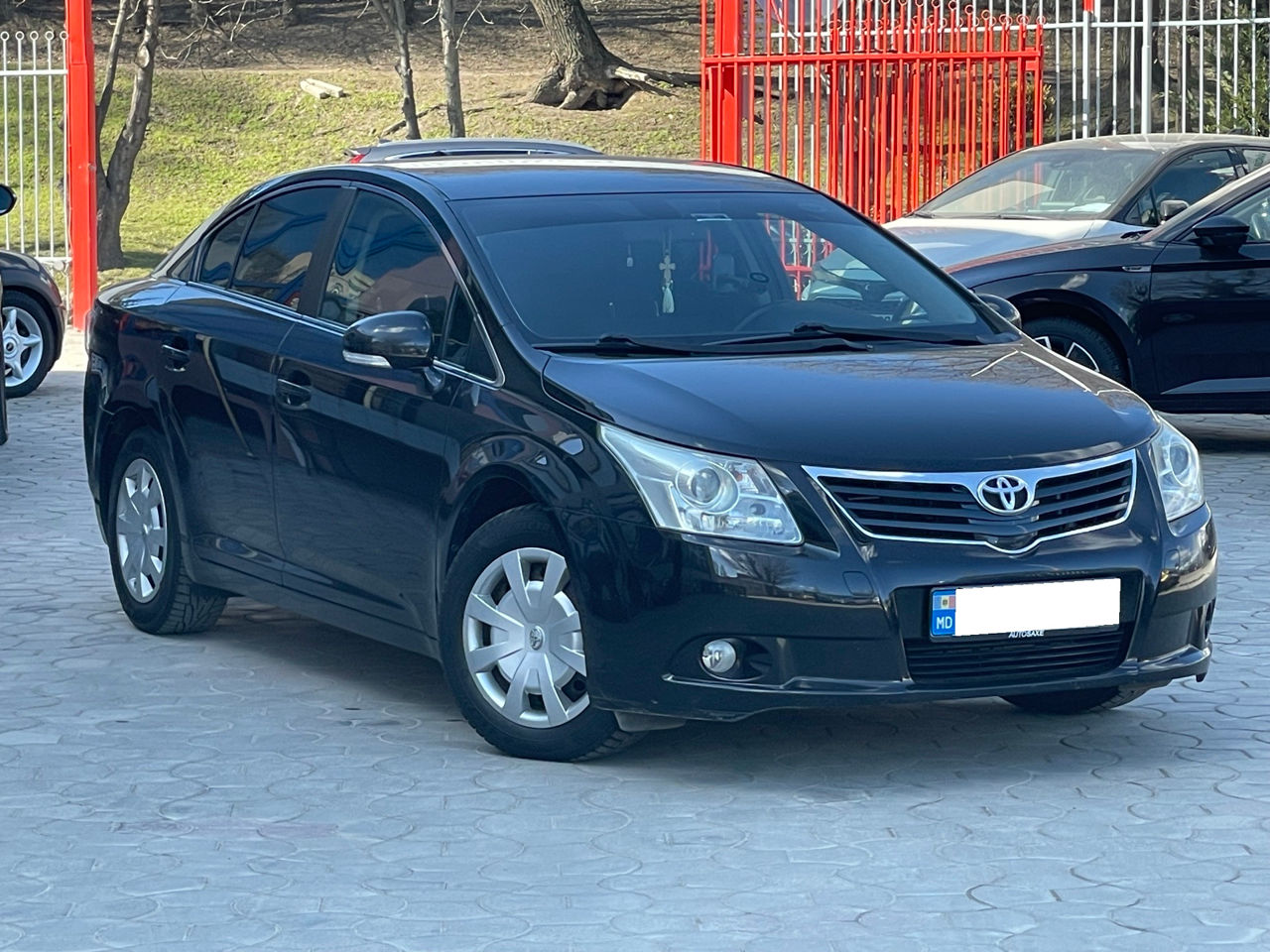 Тойота Авенсис
