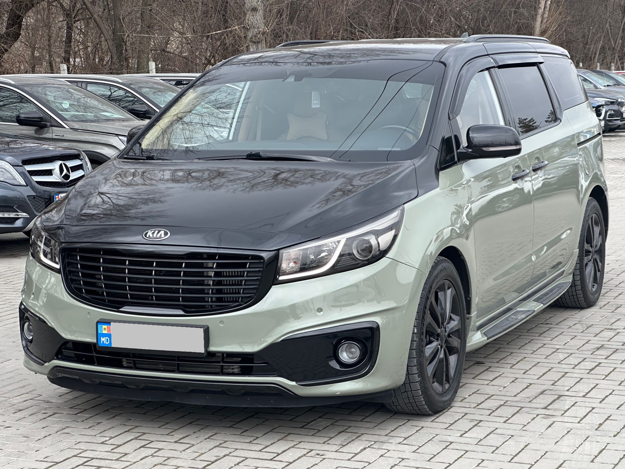 Киа Карнавал