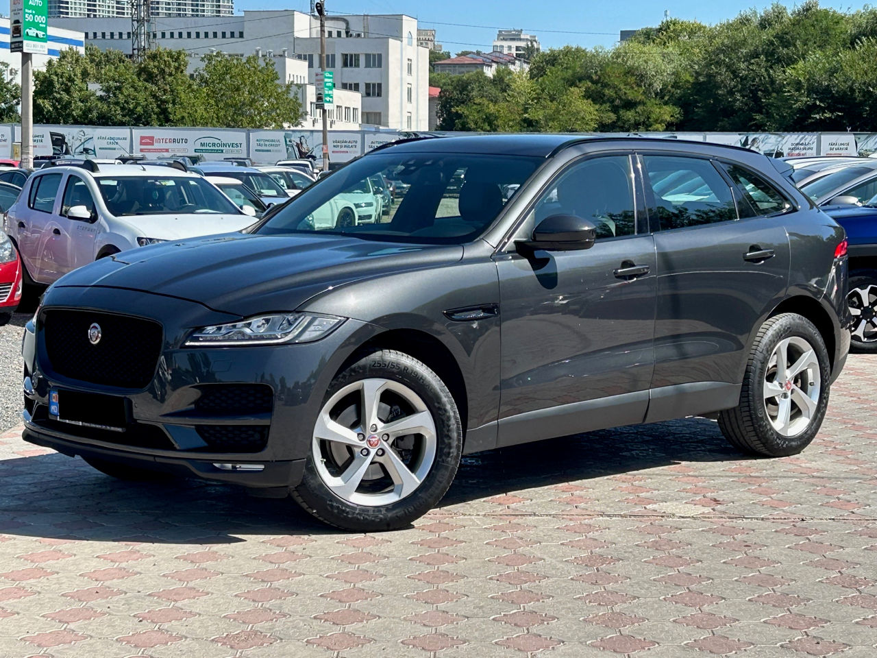 Jaguar F-Pace