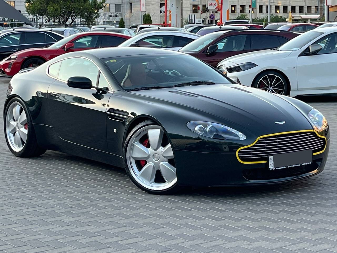 Aston Martin V8 Vantage