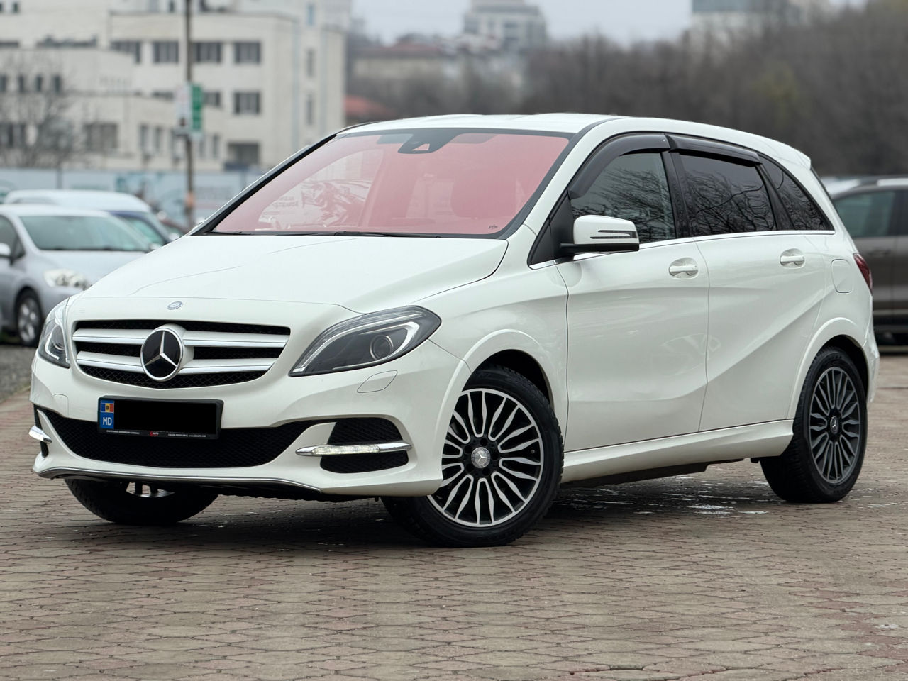 Мерседес Б 250Е