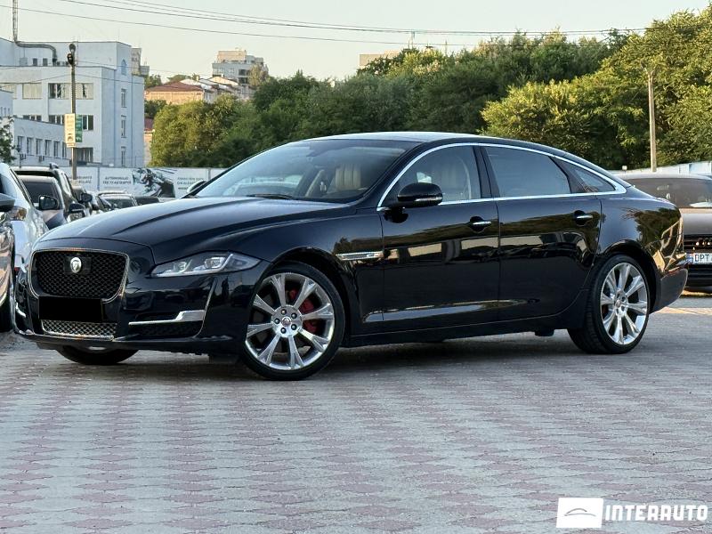 Jaguar XJ