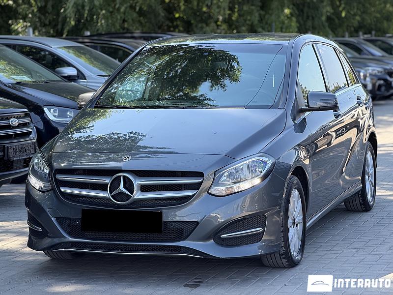 Mercedes B 180