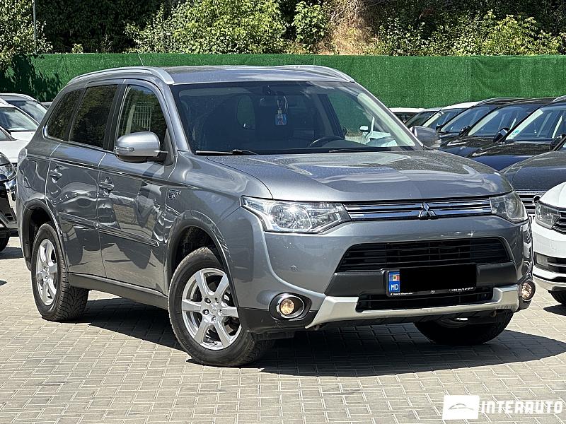 Mitsubishi Outlander Mitsubishi Outlander